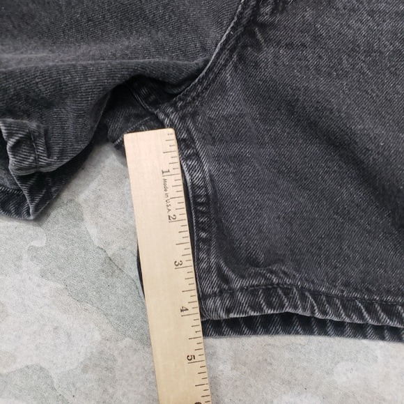 Vintage Levis Shorts Womens 10 Black Pockets Denim Jorts - Picture 4 of 11